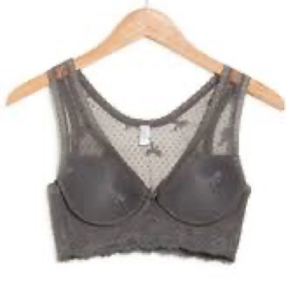 WISHLIST Sheer Bow Dot Lace Bralette - Picture 2 of 10